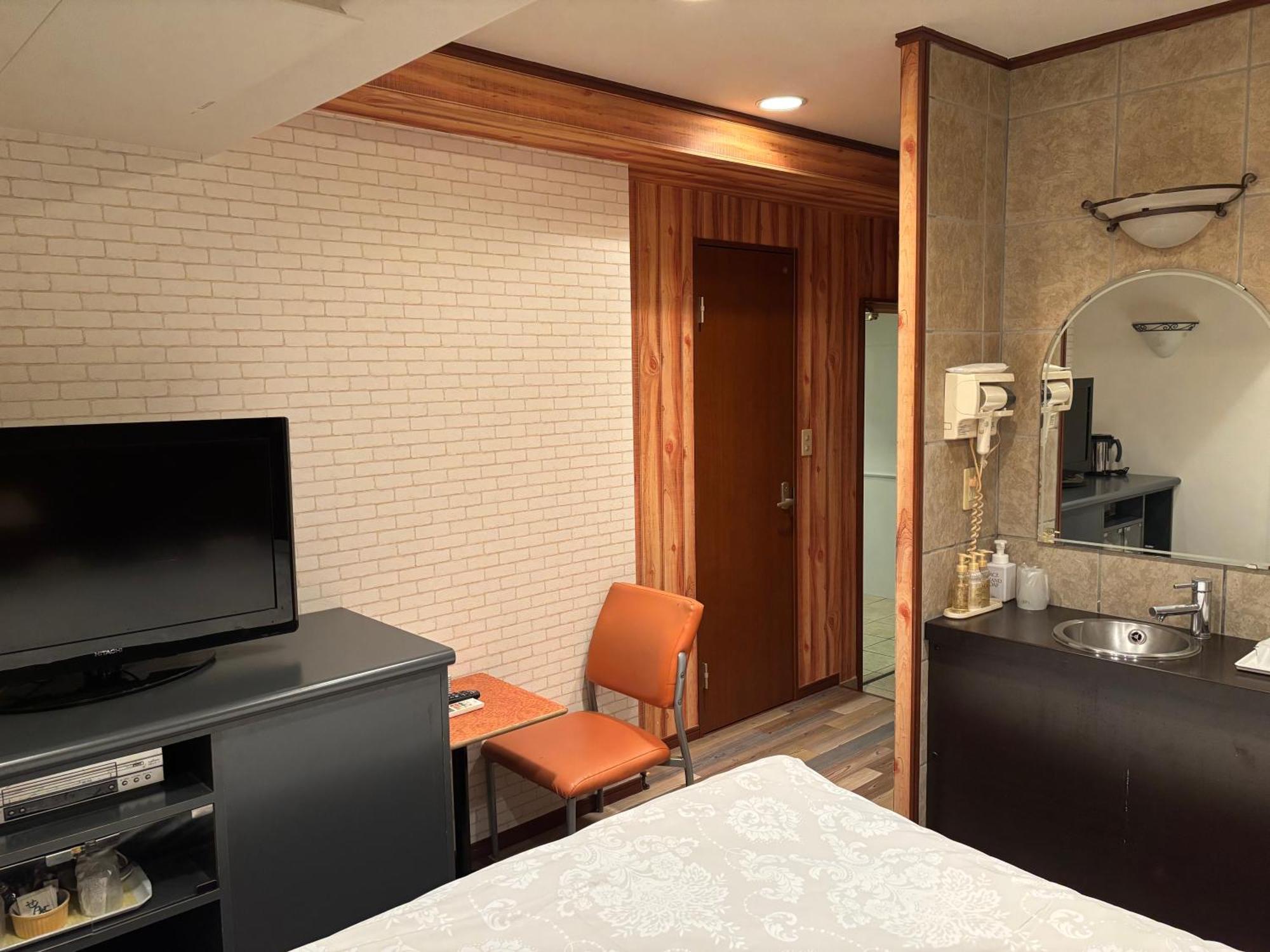 City Hotel Dolphin Токио Екстериор снимка